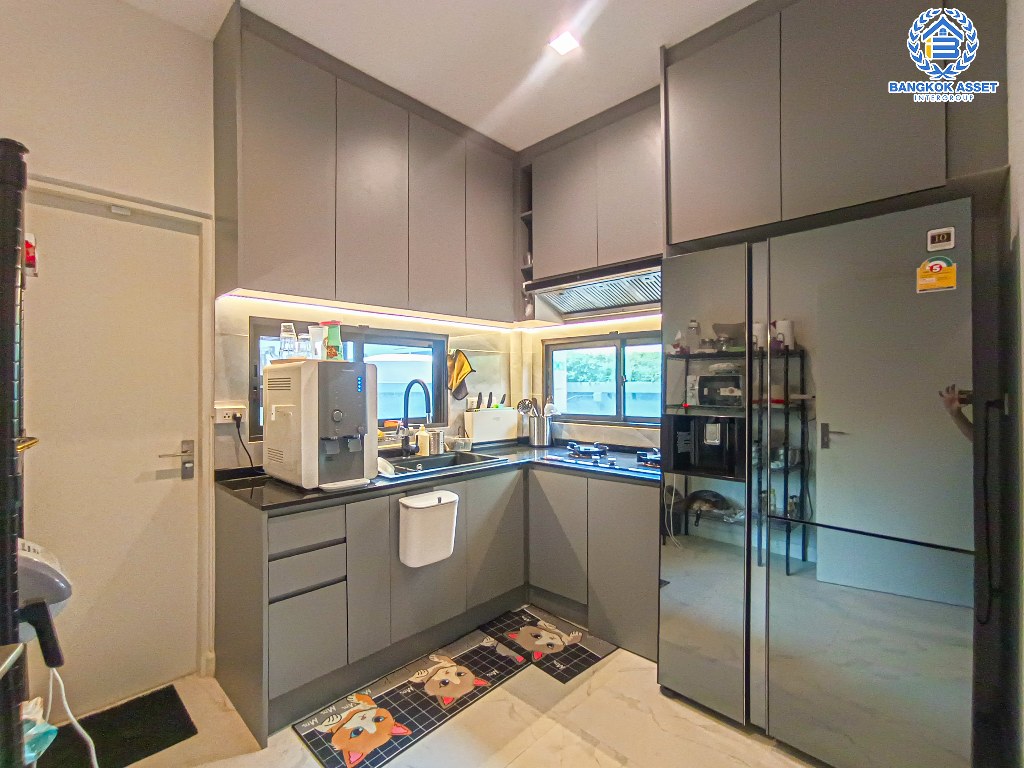 *****บ้านเดี่ยวมือสอง โครงการ เวนิว ไอดี เวสต์เกต เนื้อที่ 63.90 ตร.ว. ฟังก์ชัน 5 ห้องนอน 4 ห้องน้ำ 2 ที่จอดรถ บ้านเหมือนใหม่ Furnished ให้ครบ พร้อมเข้าอยู่ โครงการบนทำเลเชื่อมต่อถนนกาญจนาภิเษก ถนนเลียบคลองประปา ถนนรัตนาธิเบศร์ ใกล้ห้างสรรพสินค้าเซ็นทรัลเวสต์เกต อิเกีย บางใหญ่ และจุดขึ้นทางด่วน "ศรีรัช"