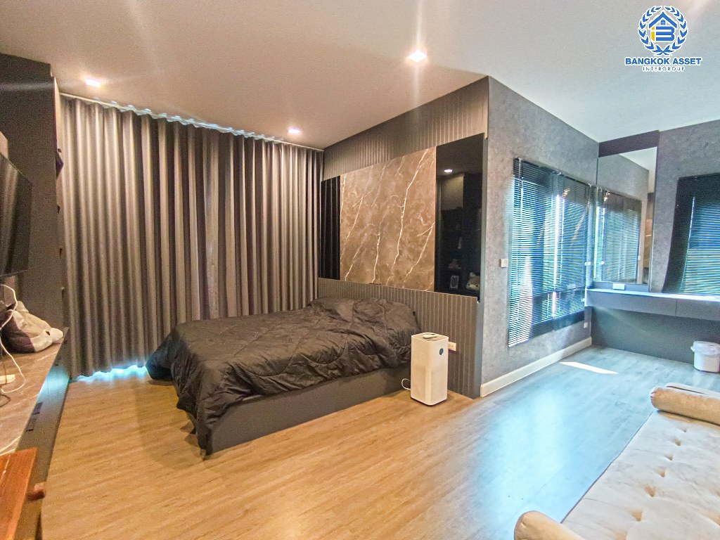 *****บ้านเดี่ยวมือสอง โครงการ เวนิว ไอดี เวสต์เกต เนื้อที่ 63.90 ตร.ว. ฟังก์ชัน 5 ห้องนอน 4 ห้องน้ำ 2 ที่จอดรถ บ้านเหมือนใหม่ Furnished ให้ครบ พร้อมเข้าอยู่ โครงการบนทำเลเชื่อมต่อถนนกาญจนาภิเษก ถนนเลียบคลองประปา ถนนรัตนาธิเบศร์ ใกล้ห้างสรรพสินค้าเซ็นทรัลเวสต์เกต อิเกีย บางใหญ่ และจุดขึ้นทางด่วน "ศรีรัช"