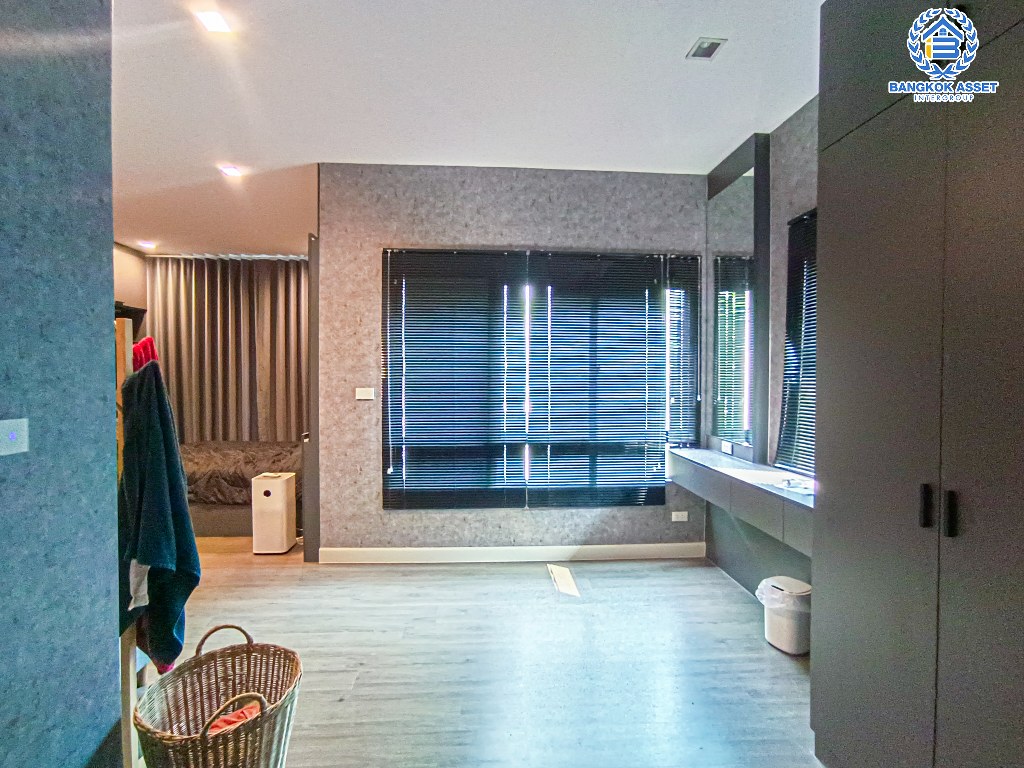 *****บ้านเดี่ยวมือสอง โครงการ เวนิว ไอดี เวสต์เกต เนื้อที่ 63.90 ตร.ว. ฟังก์ชัน 5 ห้องนอน 4 ห้องน้ำ 2 ที่จอดรถ บ้านเหมือนใหม่ Furnished ให้ครบ พร้อมเข้าอยู่ โครงการบนทำเลเชื่อมต่อถนนกาญจนาภิเษก ถนนเลียบคลองประปา ถนนรัตนาธิเบศร์ ใกล้ห้างสรรพสินค้าเซ็นทรัลเวสต์เกต อิเกีย บางใหญ่ และจุดขึ้นทางด่วน "ศรีรัช"