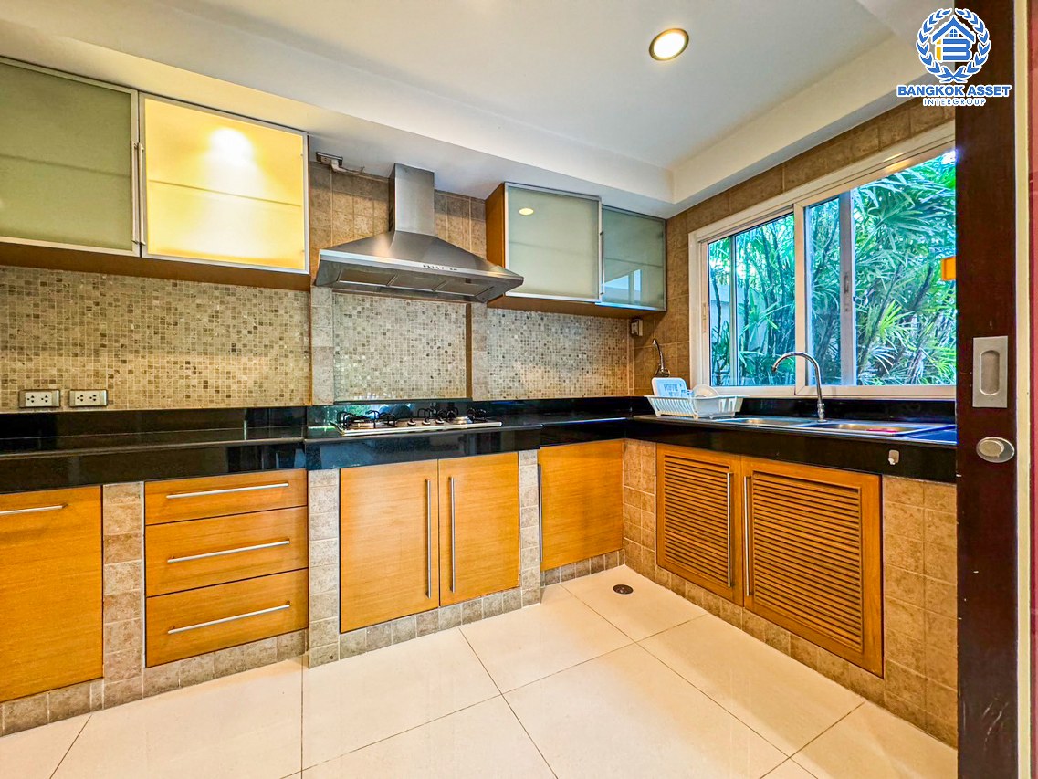 *****บ้านเดี่ยวมือสองกรุงเทพมหานคร โครงการ อารียา ชบา นวลจันทร์56 เนื้อที่กว้าง 61.7 ตร.ว. ฟังก์ชัน 2 ห้องนอน 3 ห้องน้ำ 2 ที่จอดรถ บ้านหลังใหญ่ หน้าบ้านเป็นสวนส่วนกลาง บนทำเลเดินทางสะดวก เชื่อมต่อถนนรามอินทรา, ถนนประเสริฐมนูกิจ, ถนนนวมินทร์ ใกล้จุดขึ้นทางด่วน "ฉลองรัช" จองเลย!