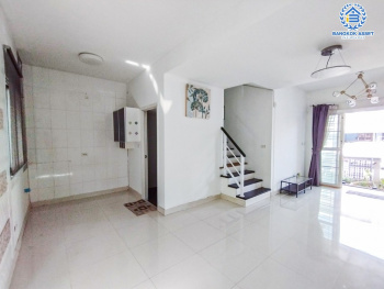 *****ทาวน์เฮ้าส์มือสอง โครงการ เดอะคอนเนค อ่อนนุช2 เนื้อที่ 18.20 ตร.ว. ฟังก์ชัน 3 ห้องนอน 2 ห้องน้ำ บ้านสภาพดีเยี่ยม บรรยากาศเป็นส่วนตัว บนทำเลเมือง รายล้อมด้วยสิ่งอำนวยความสะดวก เชื่อมต่อถนนอ่อนนุช ถนนตัดใหม่ ถนนลาดกระบัง ใกล้โรบินสัน ไลฟ์สไตล์ ลาดกระบัง