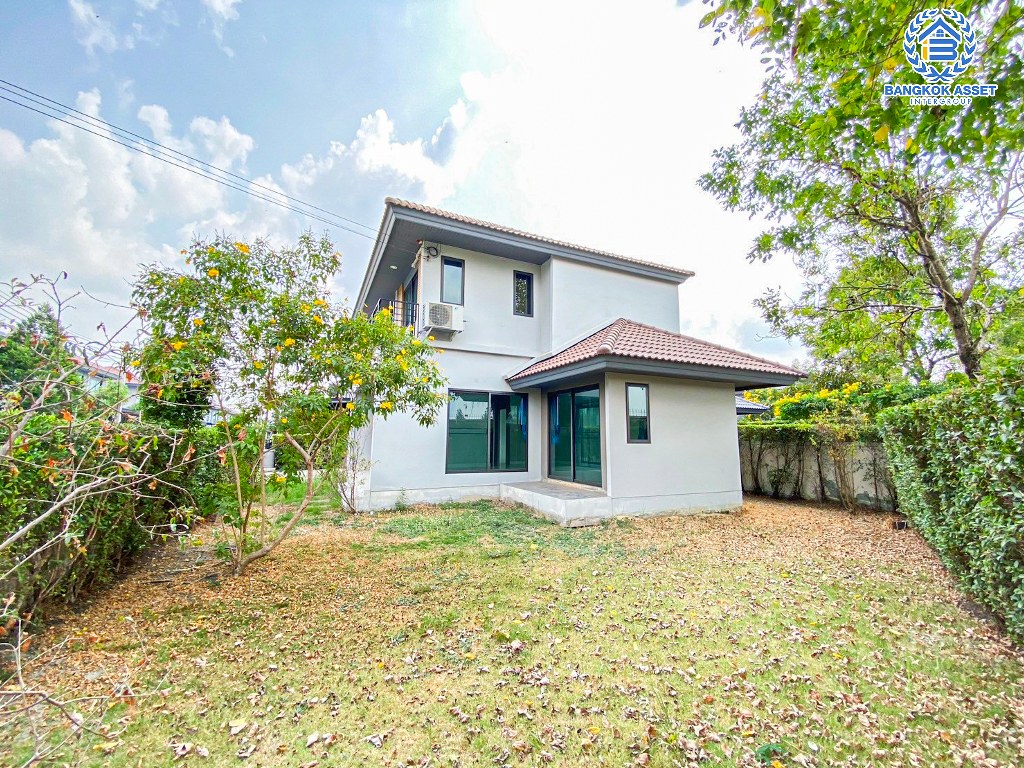 *****บ้านเดี่ยวมือสอง โครงการ Pave รามอินทรา-วงแหวน หลังมุม จากแบรนด์ SC Asset เนื้อที่ 71.50 ตร.ว. ฟังก์ชัน 4 ห้องนอน 3 ห้องน้ำ 2 ที่จอดรถ โครงการบนทำเลเดินทางสะดวก เชื่อมต่อถนนวงแหวนรอบนอก(ตะวันออก) ถนนรามอินทรา ถนนเกษตรนวมินทร์ ใกล้รถไฟฟ้าสายสีชมพู "สถานีคู้บอน" และจุดขึ้นทางด่วน "ฉลองรัช"