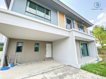 *****บ้านเดี่ยวมือสอง โครงการ Pave รามอินทรา-วงแหวน หลังมุม จากแบรนด์ SC Asset เนื้อที่ 71.50 ตร.ว. ฟังก์ชัน 4 ห้องนอน 3 ห้องน้ำ 2 ที่จอดรถ โครงการบนทำเลเดินทางสะดวก เชื่อมต่อถนนวงแหวนรอบนอก(ตะวันออก) ถนนรามอินทรา ถนนเกษตรนวมินทร์ ใกล้รถไฟฟ้าสายสีชมพู "สถานีคู้บอน" และจุดขึ้นทางด่วน "ฉลองรัช"