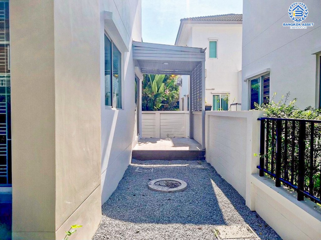 *****บ้านแฝดมือสอง โครงการ เดอะคลัสเตอร์วิลล์4 ราชพฤกษ์-สิรินธร เนื้อที่ 39.30 ตร.ว. ฟังก์ชัน 3 ห้องนอน 2 ห้องน้ำ 2 ที่จอดรถ บ้านแฝดพื้นที่ใช้สอยกว้าง ตกแต่งใหม่พร้อมอยู่ โครงการบนทำเลเดินทางสะดวก เชื่อมต่อถนนราชพฤกษ์ ถนนบรมราชชนนี ถนนสิรินธร ใกล้จุดขึ้นทางด่วน "ศรีรัช"