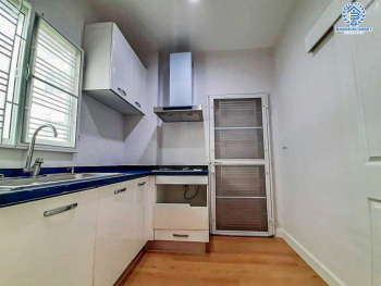 *****บ้านแฝดมือสอง โครงการ เดอะคลัสเตอร์วิลล์4 ราชพฤกษ์-สิรินธร เนื้อที่ 39.30 ตร.ว. ฟังก์ชัน 3 ห้องนอน 2 ห้องน้ำ 2 ที่จอดรถ บ้านแฝดพื้นที่ใช้สอยกว้าง ตกแต่งใหม่พร้อมอยู่ โครงการบนทำเลเดินทางสะดวก เชื่อมต่อถนนราชพฤกษ์ ถนนบรมราชชนนี ถนนสิรินธร ใกล้จุดขึ้นทางด่วน "ศรีรัช"