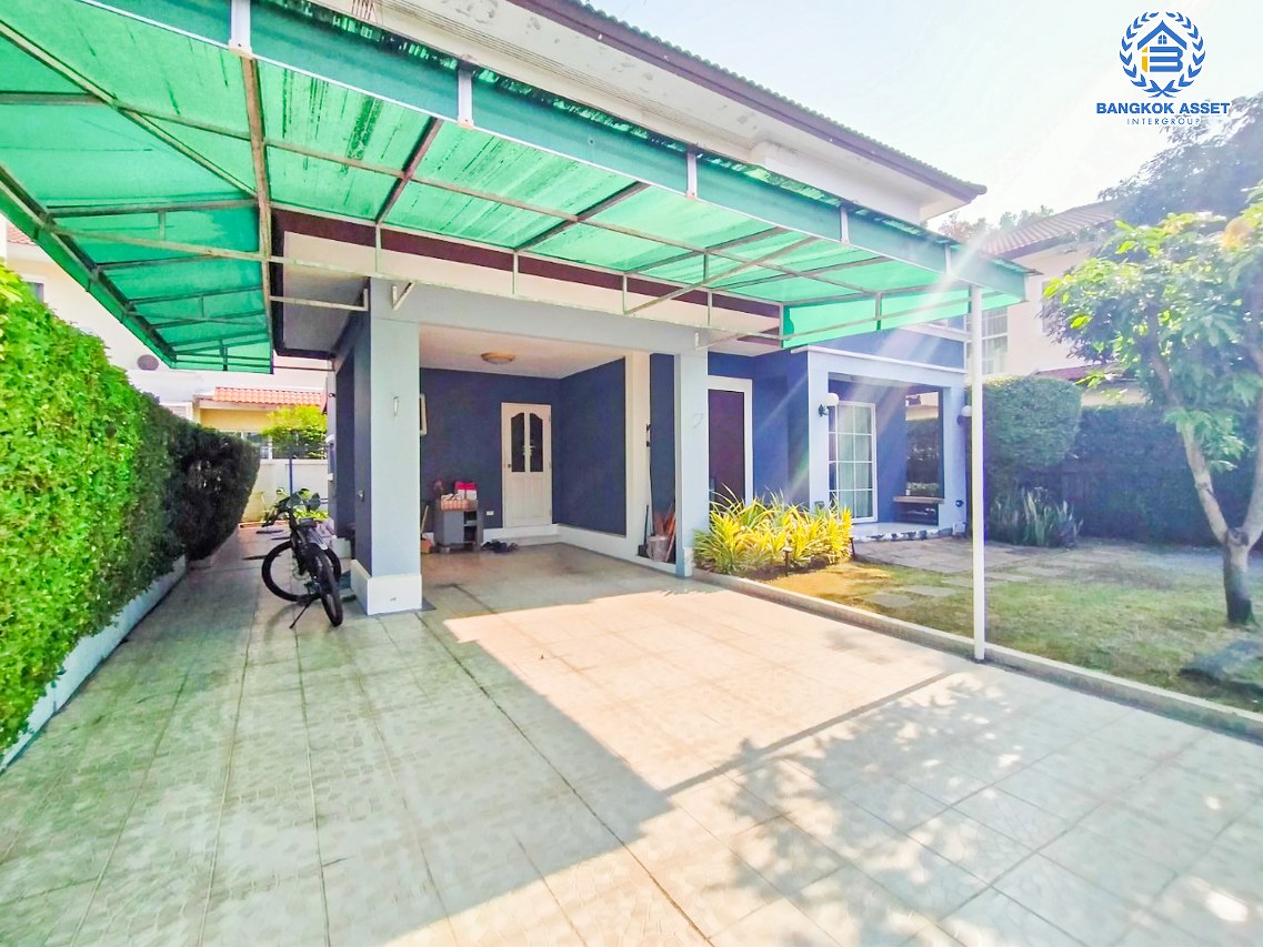 *****บ้านเดี่ยวมือสองนนทบุรี โครงการ ชัยพฤกษ์ บางบัวทอง จากแบรนด์ L&H เนื้อที่กว้างขวางถึง 61.6 ตร.ว. ฟังก์ชัน 3 ห้องนอน 3 ห้องน้ำ 2 ที่จอดรถ หน้าบ้านไม่ชนใคร วิวดี บนทำเลเดินทางสะดวก ติดถนนบางกรวย-ไทรน้อย ใกล้เซ็นทรัลเวสต์เกต และรถไฟฟ้าสายสีม่วง "สถานีบางพลู" จองเลย!