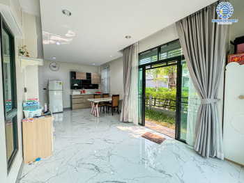 *****ทาวน์เฮ้าส์มือสอง พลีโน่ ชัยพฤกษ์ หลังมุม เนื้อที่ 	35.30 ตร.ว. ฟังก์ชัน 3 ห้องนอน 2 ห้องน้ำ 2 ที่จอดรถ บ้านสวยพร้อมอยู่ โครงการบนทำเลดี เชื่อมต่อถนนราชพฤกษ์ ถนนรัตนาธิเบศร์ ถนนชัยพฤกษ์ และจุดขึ้นทางด่วน "แจ้งวัฒนะ"