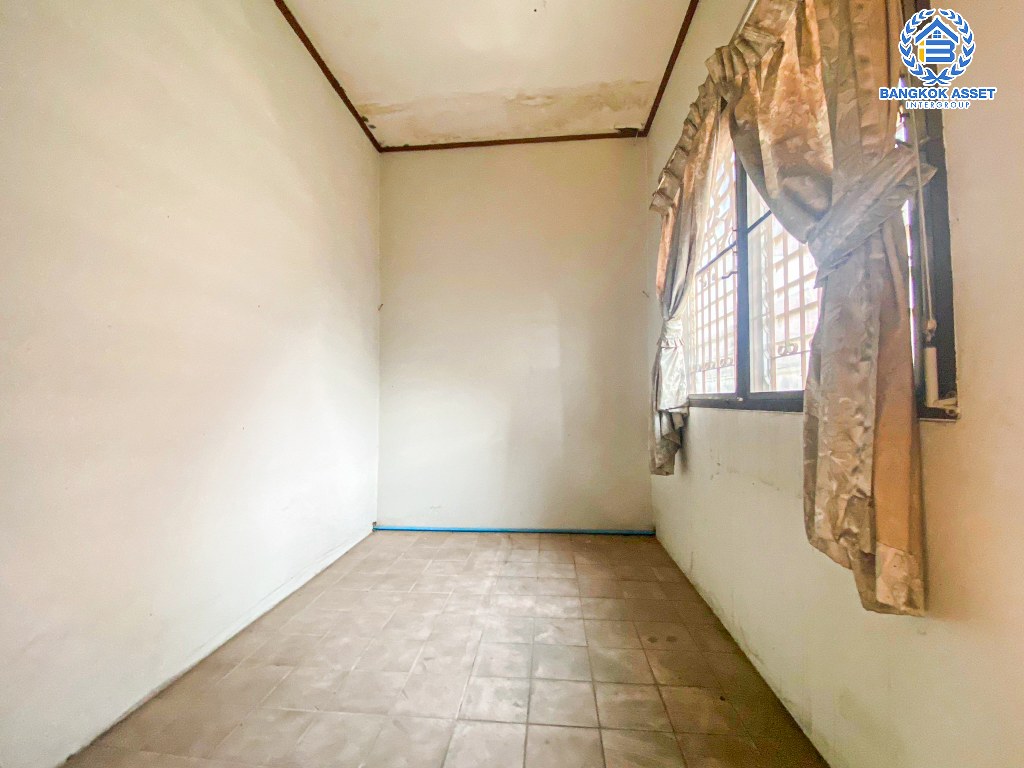 *****บ้านเดี่ยวมือสอง โครงการ กฤษดานคร20 ปิ่นเกล้า เนื้อที่ 104 ตร.ว. ฟังก์ชัน 3 ห้องนอน 3 ห้องน้ำ 2 ที่จอดรถ บ้านหลังใหญ่ บนพื้นที่กว้างขวาง การเดินทางสะดวก เชื่อมต่อถนนบรมราชชนนี ถนนเพชรเกษม ถนนพุทธมณฑลสาย2 ใกล้ห้างสรรพสินค้าเซ็นทรัล ปิ่นเกล้า ใกล้จุดขึ้นทางด่วน "กาญจนาภิเษก"...