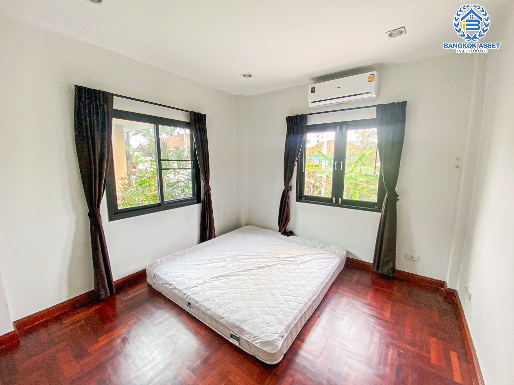 *****บ้านเดี่ยวมือสอง โครงการ มณีรินทร์ เลค แอนด์ พาร์ค 345 เนื้อที่ 62.20 ตร.ว. ฟังก์ชัน 4 ห้องนอน 2 ห้องน้ำ 3 ที่จอดรถ ทำเลเดินทางสะดวก เชื่อมต่อถนนศรีสมาน ถนนกาญจนาภิเษก ถนนสะพานนนทบุรี-บางบัวทอง(345) ใกล้ห้างสรรพสินค้าเซ็นทรัลเวสต์วิลล์ และจุดขึ้นทางด่วน "ศรีสมาน"