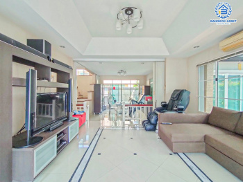 *****บ้านเดี่ยวมือสองนนทบุรี โครงการ นันทวัน พระราม5 เนื้อที่กว้างขวางถึง 97 ตร.ว. ฟังก์ชัน 4 ห้องนอน 3 ห้องน้ำ 2 ที่จอดรถ บ้านพร้อมอยู่ แถมฟรี! 6 เครื่องปรับอากาศ บนทำเลเดินทางสะดวก ติดถนนนครอินทร์ ใกล้รถไฟฟ้าสายสีม่วง "สถานีบางรักใหญ่" และทางด่วน "ศรีรัช" จองเลย!