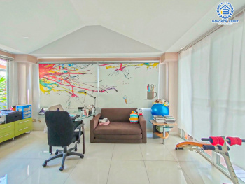 *****บ้านเดี่ยวมือสองนนทบุรี โครงการ นันทวัน พระราม5 เนื้อที่กว้างขวางถึง 97 ตร.ว. ฟังก์ชัน 4 ห้องนอน 3 ห้องน้ำ 2 ที่จอดรถ บ้านพร้อมอยู่ แถมฟรี! 6 เครื่องปรับอากาศ บนทำเลเดินทางสะดวก ติดถนนนครอินทร์ ใกล้รถไฟฟ้าสายสีม่วง "สถานีบางรักใหญ่" และทางด่วน "ศรีรัช" จองเลย!