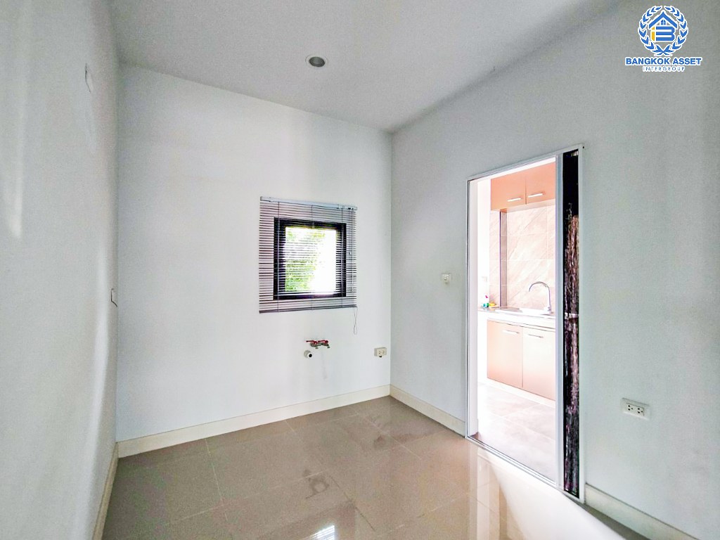 *****บ้านเดี่ยวมือสอง โครงการ คณาสิริ ศาลายา-ปิ่นเกล้า เนื้อที่ 56.40 ตร.ว. ฟังก์ชัน 3 ห้องนอน 3 ห้องน้ำ 2 ที่จอดรถ โครงการบนทำเลดี เชื่อมต่อถนนสำเร็จพัฒนา ถนนกาญจนาภิเษก ซอยกันตนา ใกล้จุดขึ้นทางด่วน "ศรีรัช-วงแหวนรอบนอก(ด่านฉิมพลี)" และทางคู่ขนานลอยฟ้าบรมราชชนนี