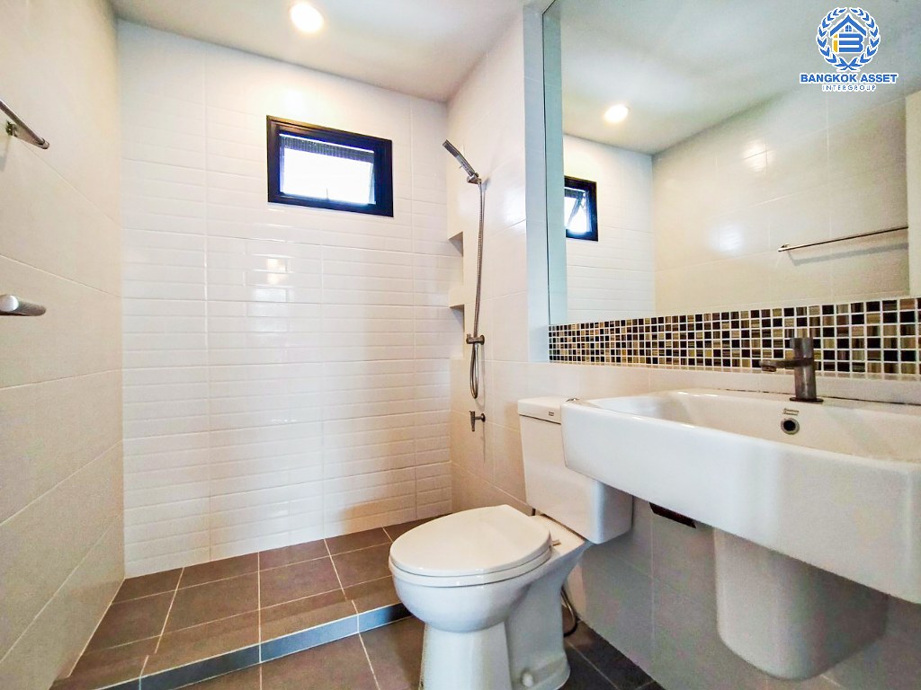 *****บ้านเดี่ยวมือสอง โครงการ คณาสิริ ศาลายา-ปิ่นเกล้า เนื้อที่ 56.40 ตร.ว. ฟังก์ชัน 3 ห้องนอน 3 ห้องน้ำ 2 ที่จอดรถ โครงการบนทำเลดี เชื่อมต่อถนนสำเร็จพัฒนา ถนนกาญจนาภิเษก ซอยกันตนา ใกล้จุดขึ้นทางด่วน "ศรีรัช-วงแหวนรอบนอก(ด่านฉิมพลี)" และทางคู่ขนานลอยฟ้าบรมราชชนนี