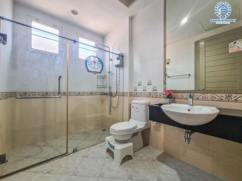 *****บ้านเดี่ยวมือสอง โครงการ เดอะซิตี้1 ปิ่นเกล้า-พระราม5-นครอินทร์ หลังมุม เนื้อที่ 64.80 ตร.ว. ฟังก์ชัน 3 ห้องนอน 3 ห้องน้ำ 2 ที่จอดรถ บ้านสภาพสวยพร้อมเข้าอยู่ โครงการบนทำเลดี เชื่อมต่อถนนนครอินทร์ ถนนกาญจนาภิเษก ถนนราชพฤกษ์ ใกล้รถไฟฟ้าสายสีม่วง "สถานีแยกติวานนท์"