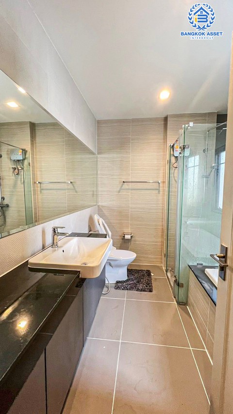 *****บ้านเดี่ยวมือสองนนทบุรี โครงการ บางกอกบูเลอวาร์ด แจ้งวัฒนะ2 เนื้อที่กว้างขวางถึง 60.1 ตร.ว. ฟังก์ชัน 5 ห้องนอน 3 ห้องน้ำ 2 ที่จอดรถ พื้นที่ใช้สอยกว้างขวาง ทำเลเดินทางสะดวก เชื่อมต่อ ถนนชัยพฤกษ์, ถนนแจ้งวัฒนะ ใกล้รถไฟฟ้าสายสีชมพู "สถานีปากเกร็ด" และทางด่วน "เมืองทอง"