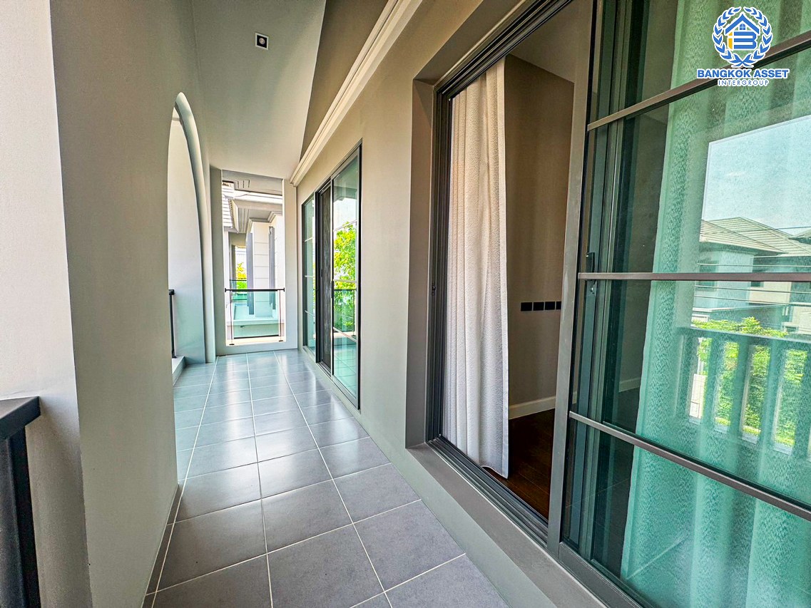 *****บ้านเดี่ยวมือสองนนทบุรี โครงการ บางกอกบูเลอวาร์ด ซิกเนเจอร์ ประชาชื่น เนื้อที่กว้างเกือบ 54 ตร.ว. ฟังก์ชัน 4 ห้องนอน 4 ห้องน้ำ 2 ที่จอดรถ บ้านสภาพสวยมาก มีความเป็นส่วนตัวสูง บนทำเลดี เชื่อมต่อ ถนนติวานนท์, ถนนงามวงศ์วาน ใกล้รถไฟฟ้าสายสีชมพู "สถานีสามัคคี" และทางด่วน "ศรีรัช"