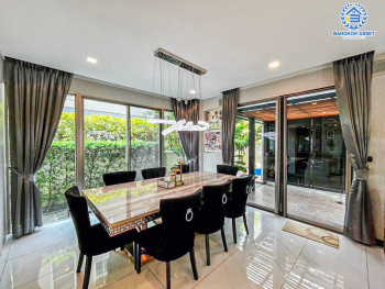 *****บ้านเดี่ยวมือสองนนทบุรี โครงการ เพอร์เฟค มาสเตอร์พีซ แจ้งวัฒนะ หลังมุม เนื้อที่กว้างขวางถึง 98.5 ตร.ว. ฟังก์ชัน 4 ห้องนอน 4 ห้องน้ำ 2 ที่จอดรถ มีอาคารโครงสร้างแยกจากตัวบ้าน ทำออฟฟิศได้ บรรยากาศสงบ บนทำเลตรงข้ามโรงเรียน SISB เชื่อมต่อ ถ.ราชพฤกษ์, ถ.บางกรวย-กรุงเทพ ใกล้รถไฟฟ้าสายสีชมพู "สถานีห้าแยกปากเกร็ด" และทางด่วน "แจ้งวัฒนะ" จองเลย!