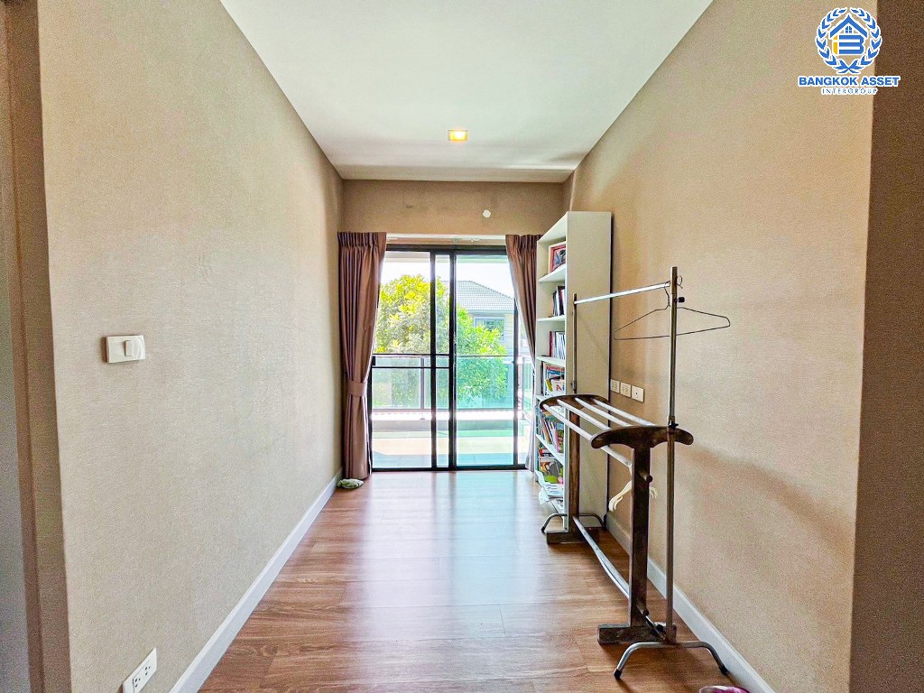 *****บ้านเดี่ยวมือสองนนทบุรี โครงการ เวนิว พระราม5-2 เนื้อที่กว้างมากถึง 67.1 ตร.ว. ฟังก์ชัน 4 ห้องนอน 3 ห้องน้ำ 2 ที่จอดรถ บ้านสภาพสวยทั้งภายนอก และภายใน น่าอยู่สุดๆ บนทำเลเยี่ยม เชื่อมต่อถนนนครอินทร์ ใกล้รถไฟฟ้าสายสีม่วง "สถานีแยกติวานนท์" จองเลย!