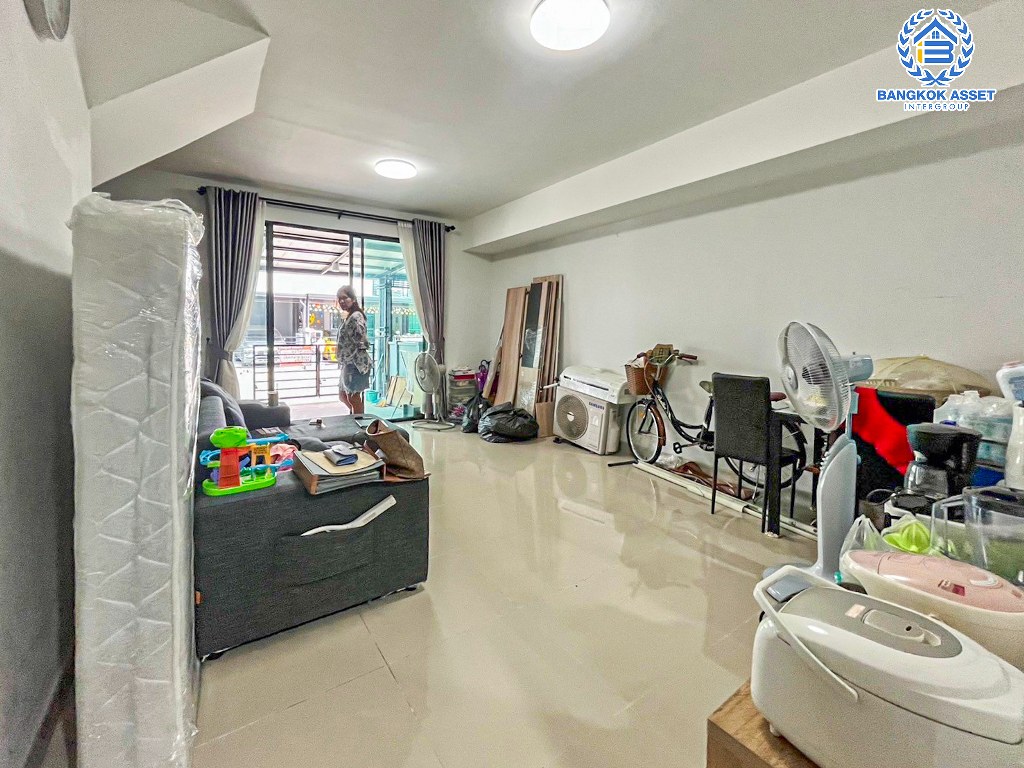 *****ทาวน์เฮ้าส์มือสอง โครงการ พลีโน่ ราชพฤกษ์-รัตนาธิเบศร์ เนื้อที่ 17.50 ตร.ว. ฟังก์ชัน 3 ห้องนอน 2 ห้องน้ำ 2 ที่จอดรถ บ้านพร้อมเข้าอยู่ บิ้วอินท์ครัวพร้อมช้งาน อายุโครงการน้อย โครงการบนทำเลดี เชื่อมต่อถนนกาญจนาภิเษก ถนนบางใหญ่-บางคูลัด ถนนรัตนาธิเบศร์ ใกล้รถไฟฟ้าสายสีม่วง "สถานีบางพลู"