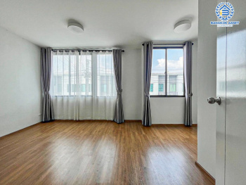 *****ทาวน์เฮ้าส์มือสอง โครงการ พลีโน่ ราชพฤกษ์-รัตนาธิเบศร์ เนื้อที่ 17.50 ตร.ว. ฟังก์ชัน 3 ห้องนอน 2 ห้องน้ำ 2 ที่จอดรถ บ้านพร้อมเข้าอยู่ บิ้วอินท์ครัวพร้อมช้งาน อายุโครงการน้อย โครงการบนทำเลดี เชื่อมต่อถนนกาญจนาภิเษก ถนนบางใหญ่-บางคูลัด ถนนรัตนาธิเบศร์ ใกล้รถไฟฟ้าสายสีม่วง "สถานีบางพลู"