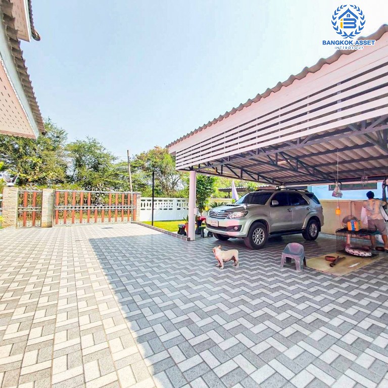 *****บ้านเดี่ยวมือสอง ซอยสุวรรณนิคม เนื้อที่ 200 ตร.ว. ฟังก์ชัน 3 ห้องนอน 2 ห้องน้ำ 4 ที่จอดรถ บ้านสภาพดีเยี่ยม ได้เนื้อที่กว้างขวาง มีความเป็นส่วนตัว โครงการบนทำเลเดินทางสะดวก เชื่อมต่อถนนกาญจนาภิเษก ถนนบางกรวย-ไทรน้อย ถนนบ้านกล้วย-ไทรน้อย ใกล้ห้างสรรพสินค้าบิ๊กซี ไทรน้อย