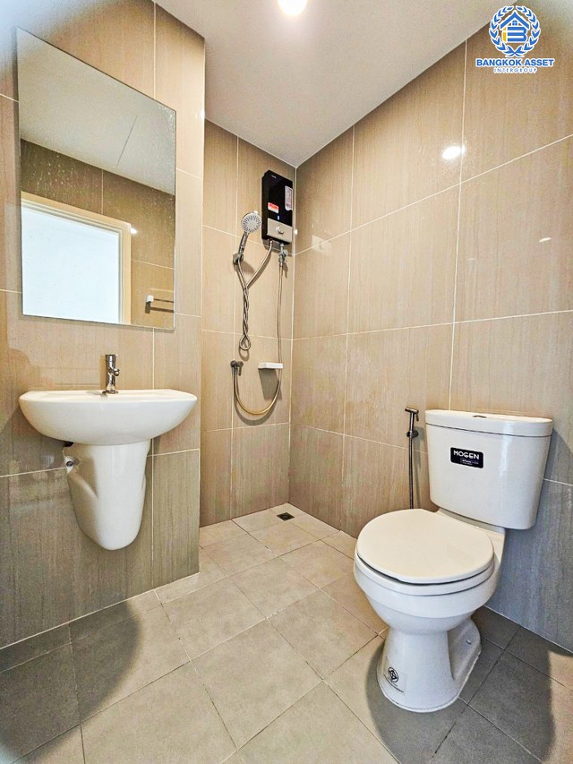 *****ทาวน์เฮ้าส์มือสองนนทบุรี โครงการ ชวนชื่นทาวน์ ชัยพฤกษ์-แจ้งวัฒนะ เนื้อที่กว้างขวางถึง 30.7 ตร.ว. ฟังก์ชัน 4 ห้องนอน 3 ห้องน้ำ 2 ที่จอดรถ บ้านสภาพสวย น่าอยู่มาก บนทำเลแห่งการเดินทาง เชื่อมต่อหลายเส้นทาง ได้แก่ ถ.แจ้งวัฒนะ, ถ.ชัยพฤกษ์, ถ.ราชพฤกษ์, ถ.กาญจนาภิเษก