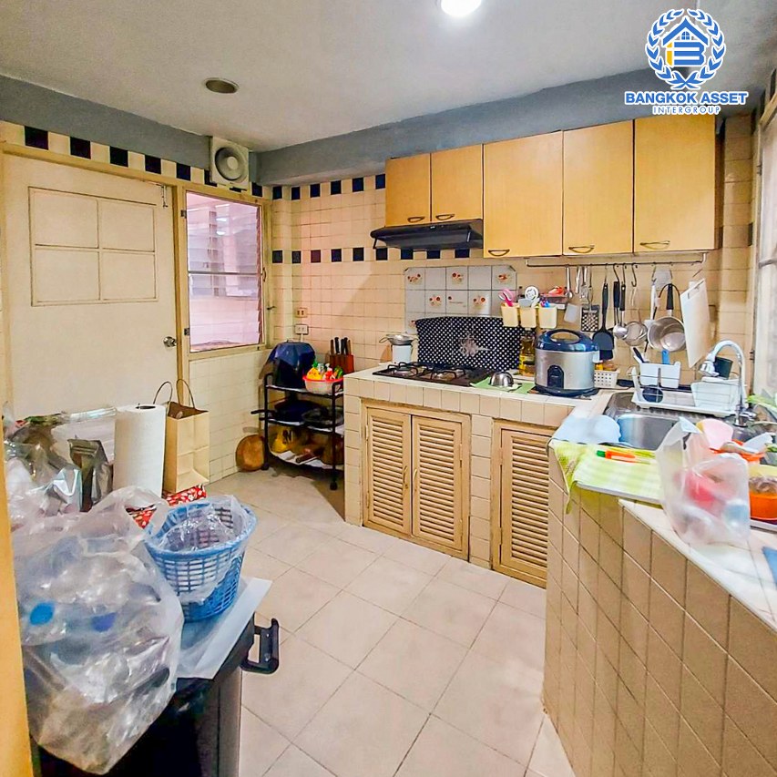 *****บ้านเดี่ยวมือสองกรุงเทพฯ โครงการ เนเบอร์โฮม วัชรพล หลังมุม เนื้อที่กว้าง 106.1 ตร.ว. ฟังก์ชัน 4 ห้องนอน 3 ห้องน้ำ 2 ที่จอดรถ บ้านเนื้อที่กว้าง บนทำเลเชื่อมต่อ ถนนสายไหม, ถนนหทัยราษฎร์, ถนนลำลูกกา, ถนนสุขาภิบาล5 ใกล้รถไฟฟ้าสายสีเขียว "สถานีคูคต"  และทางด่วน "รามอินทรา-อาจณรงค์" ในราคาสุดคุ้ม !