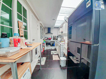 *****ทาวน์เฮ้าส์มือสอง โครงการ โกลเด้นทาวน์ วงศ์สว่าง-แคราย หลังมุม เนื้อที่ 23.70 ตร.ว. ฟังก์ชัน 4 ห้องนอน 2 ห้องน้ำ สภาพใหม่ บรรยากาศโครงการเงียบสงบ บนทำเลเดินทางสะดวก เชื่อมต่อถนนเลี่ยงเมืองนนท์ ถนนประชาราษฏร์ ถนนนนทบุรี ใกล้รถไฟฟ้าสายสีม่วง "สถานีแยกนนทบุรี1" และจุดขึ้นทางด่วน "ศรีรัช"