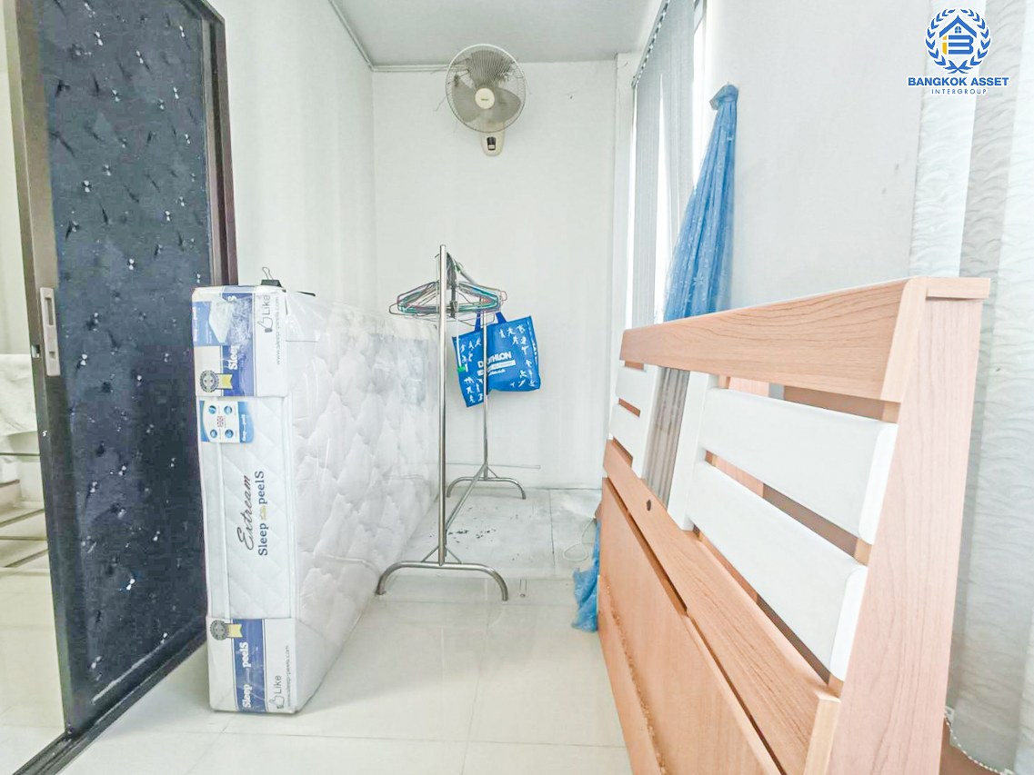 *****อาคารพาณิชย์ 3 ชั้นมือสองกรุงเทพมหานคร อาคารพาณิชย์ ตลาด เอ.ซี สายไหม เนื้อที่ 17.5 ตร.ว. ฟังก์ชัน 4 ห้องนอน 3 ห้องน้ำ ขายบ้านพร้อมธุรกิจซักผ้า แถมฟรี! 2 เครื่องปรับอากาศ ปั๊มน้ำพร้อมแทงค์น้ำ บนทำเลเดินทางสะดวก ใกล้รถไฟฟ้าสายสีเขียว "สถานีพิพิธภัณฑ์กองทัพอากาศ"