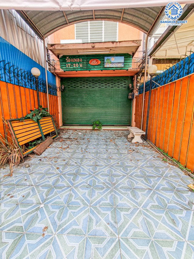 *****ทาวน์โฮม 3 ชั้นมือสองนนทบุรี หมู่บ้าน สมชายพัฒนา บางกรวย-ไทรน้อย เนื้อที่ 17.1 ตร.ว. ฟังก์ชัน 3 ห้องนอน 3 ห้องน้ำ 1 ที่จอดรถ บ้านที่เหมาะแก่การค้าขาย บนทำเลดี เชื่อมต่อ ถนนบางกรวย-ไทรน้อย, ถนนนครอินทร์, ถนนราชพฤกษ์ ในราคาคุ้มสุดๆ