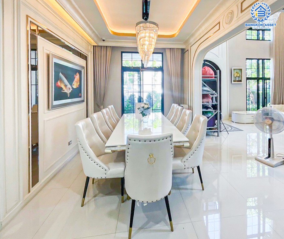 *****บ้านเดี่ยวมือสอง โครงการ เดอะพาลาซโซ่ ปิ่นเกล้า เนื้อที่ 115.60 ตร.ว. ฟังก์ชัน 4 ห้องนอน 5 ห้องน้ำ 3 ที่จอดรถ ตกแต่งหรูหรา พร้อมสระว่ายน้ำส่วนตัว พร้อมอยู่ โครงการบนทำเลเดินทางสะดวก เชื่อมต่อถนนพุทธมณฑลสาย2 ถนนสิรินธร ใกล้ห้างสรรพสินค้า เซ็นทรัล ปิ่นเกล้า และทางแยกยกระดับบรมราชชนนี