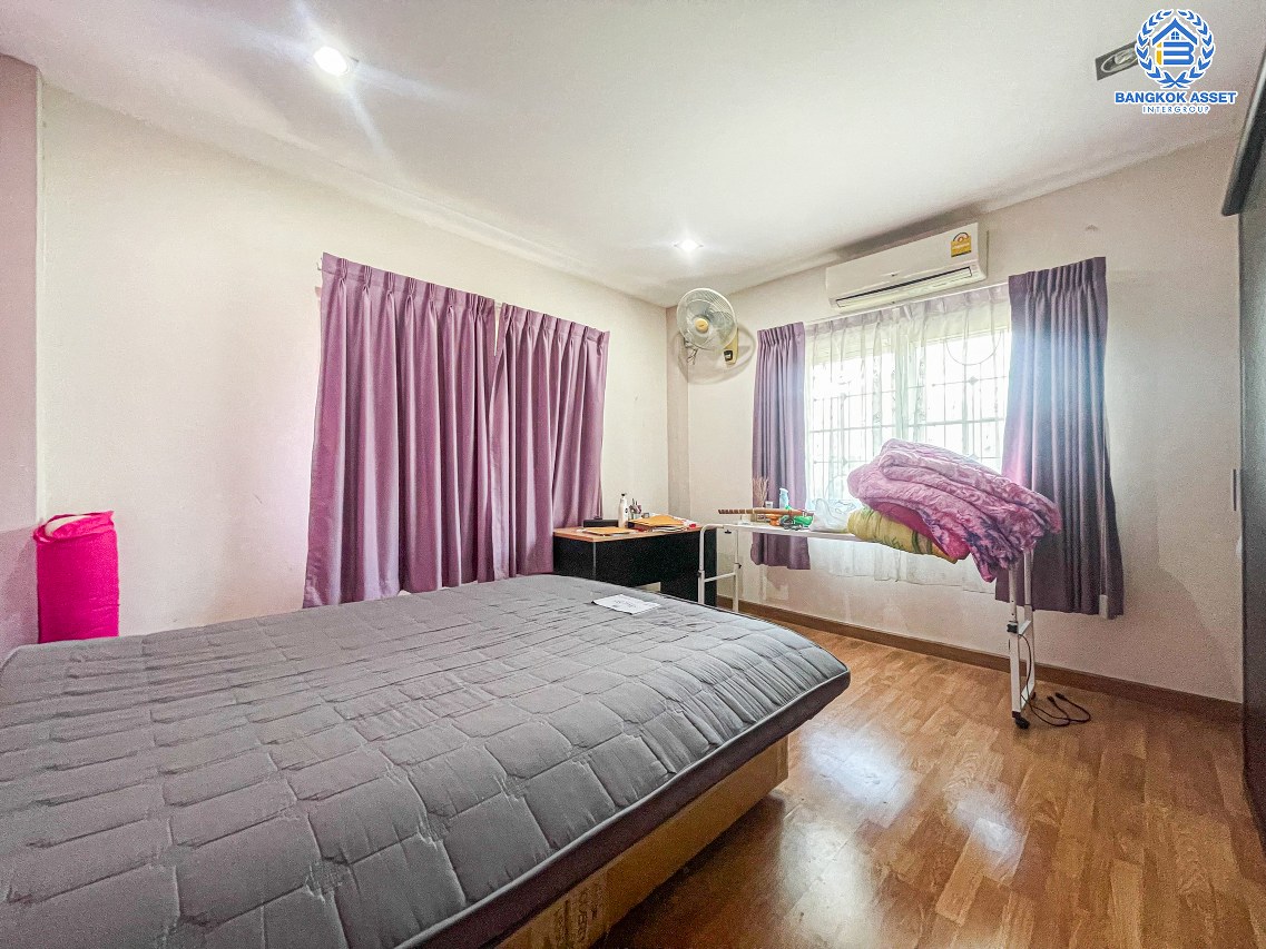 *****บ้านเดี่ยวมือสองนนทบุรี โครงการ ศิขรินทร์ ปิ่นเกล้า-สิรินธร หลังมุม เนื้อที่ 59.10 ตร.ว. ฟังก์ชัน 3 ห้องนอน 2 ห้องน้ำ 2 ที่จอดรถ บ้านเดี่ยวหลังใหญ่พร้อมอยู่ บนทำเลเดินทางสะดวก เชื่อมต่อถนนบางกรวย-ไทรน้อย ใกล้รถไฟฟ้าสายสีแดง "สถานีบางบำหรุ" และทางพิเศษประจิมรัถยา ในราคาคุ้มสุดในโครงการ!