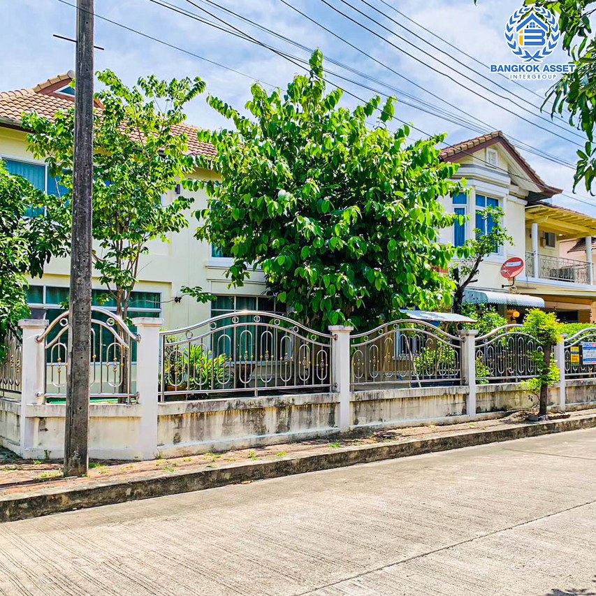 *****บ้านเดี่ยวมือสองนครปฐม โครงการ เสรีเพลส พุทธมณฑลสาย4 หลังมุม เนื้อที่ 110.9 ตร.ว. ฟังก์ชัน 5 ห้องนอน 6 ห้องน้ำ 4 ที่จอดรถ บ้านหลังใหญ่ สภาพดีพร้อมเข้าอยู่ บนทำเลเดินทางสะดวก เชื่อมต่อ ถ.พุทธมณฑลสาย4, ถ.เพชรเกษม ใกล้เซ็นทรัล ศาลายา และทางด่วน "เพชรเกษม-กาญจนาภิเษก"