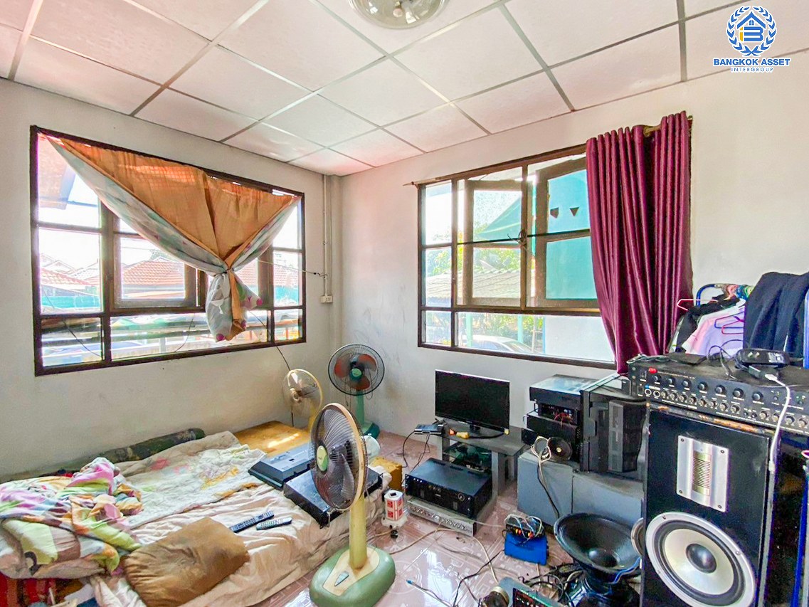 *****บ้านเดี่ยว 1 ชั้นมือสองนนทบุรี บ้านเดี่ยวเลียบคลองนายบาง วัดลาดปลาดุก เนื้อที่กว้าง 51 ตร.ว. ฟังก์ชัน 3 ห้องนอน 1 ห้องน้ำ 2 ที่จอดรถ มีเนื้อที่ข้างบ้าน บนทำเลแห่งการเดินทาง เชื่อมต่อถนนกาญจนาภิเษก, ถนนรัตนาธิเบศร์ ในราคาสุดคุ้ม!