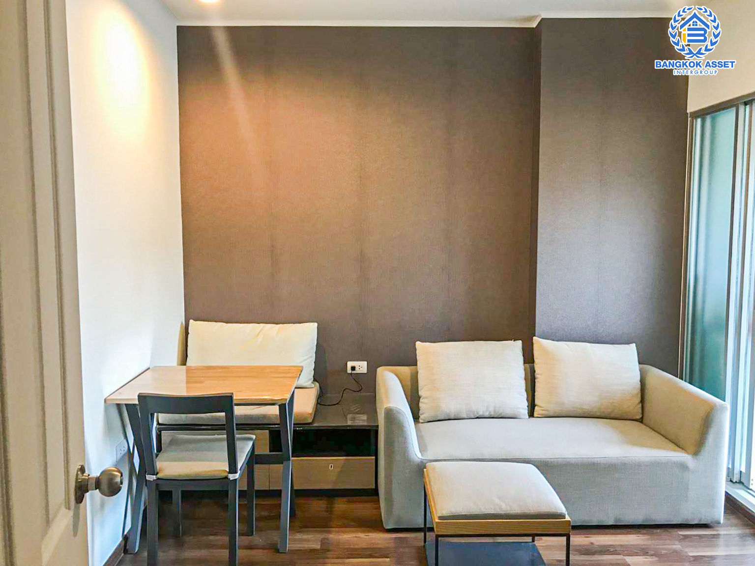 *****คอนโดมิเนียมมือสอง โครงการ ยู ดีไลท์ รัชวิภา เนื้อที่ 28.65 ตร.ม ฟังก์ชัน 1 ห้องนอน 1 ห้องน้ำ 1 ที่จอดรถ บรรยากาศดีใกล้เมือง สภาพดีเยี่ยมพร้อมอยู่ บนทำเลเชื่อมต่อถนนวิภาวดี ถนนงามวงศ์วาน ใกล้ยูเนียนมอลล์