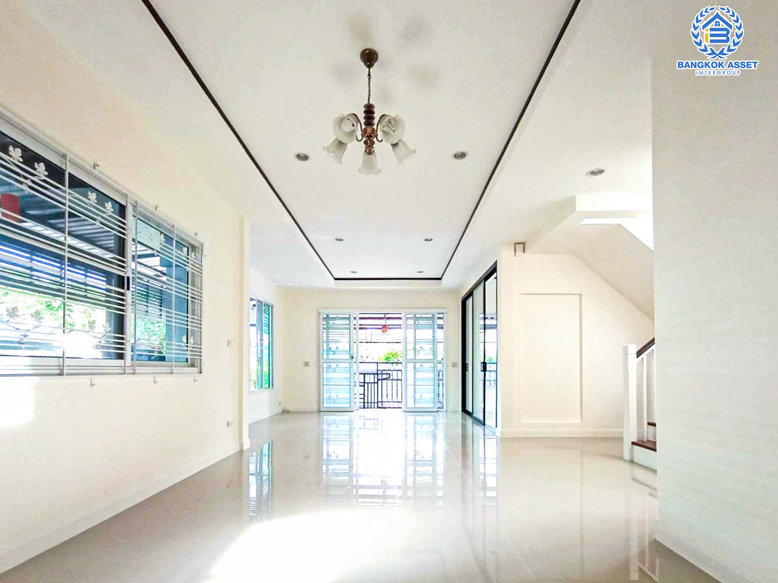 *****บ้านเดี่ยวมือสอง โครงการ ชัยพฤกษ์ วัดลาดปลาดุก เนื้อที่ 53 ตร.ว ฟังก์ชัน 5 ห้องนอน 2 ห้องน้ำ 1 ที่จอดรถ บ้านรีโนเวทใหม่พร้อมเข้าอยู่ บนทำเลเชื่อมต่อถนนกาญจนาภิเษก ใกล้รถไฟฟ้าสายสีม่วง "คลองบางไผ่" และจุดขึ้นทางด่วน "กาญจนาภิเษก"