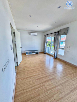 *****บ้านแฝดมือสอง โครงการ ศุภาลัยเบลล่า วงแหวน-ลำลูกกา เนื้อที่ 41.20 ตร.ว ฟังก์ชัน 4 ห้องนอน 2 ห้องน้ำ 2 ที่จอดรถ บ้านสวย บรรยากาศดี ได้พื้นที่กว้าง บนทำเลเชื่อมต่อถนนลำลูกกา ถนนคลอง4 ถนนกาญจาภิเษก ใกล้รถไฟฟ้าสายสีเขียว "สถานีคลอง4"