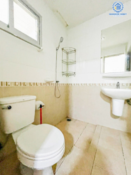 *****ทาวน์เฮ้าส์มือสองปทุมธานี โครงการ ศุภาลัยวิลล์ ปทุมธานี เนื้อที่ 17.2 ตร.ว. ฟังก์ชัน 2 ห้องนอน 2 ห้องน้ำ 1 ที่จอดรถ บ้านสภาพดี บนทำเลแห่งการเดินทาง เชื่อมต่อถนน 307, ถนนสะพานนนทบุรี-บางบัวทอง และจุดขึ้นทางด่วน "ศรีรัช" ในราคาสุดคุ้ม!