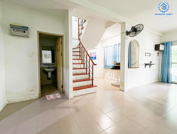 *****ทาวน์เฮ้าส์มือสองปทุมธานี โครงการ ศุภาลัยวิลล์ ปทุมธานี เนื้อที่ 17.2 ตร.ว. ฟังก์ชัน 2 ห้องนอน 2 ห้องน้ำ 1 ที่จอดรถ บ้านสภาพดี บนทำเลแห่งการเดินทาง เชื่อมต่อถนน 307, ถนนสะพานนนทบุรี-บางบัวทอง และจุดขึ้นทางด่วน "ศรีรัช" ในราคาสุดคุ้ม!