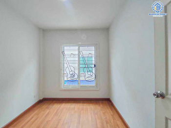 *****ทาวน์เฮ้าส์มือสองนครปฐม โครงการ The joy home อ้อมใหญ่-สามพราน เนื้อที่ 16.2 ตร.ว. ฟังก์ชัน 3 ห้องนอน 2 ห้องน้ำ 1 ที่จอดรถ แถมฟรี! 2 เครื่องปรับอากาศ บนทำเลแห่งการเดินทาง เชื่อมต่อ ถนนเพชรเกษม, ถนนพุทธมณฑลสาย 5 ใกล้บิ๊กซี อ้อมใหญ่ จองเลย!