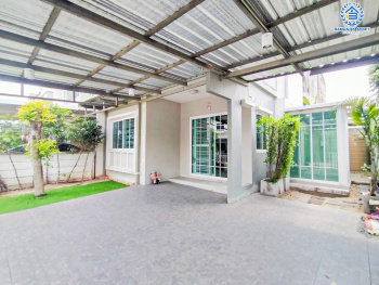 *****บ้านแฝดมือสอง โครงการ เดอะวิลเลจ เอ็กซ์คลูซีฟ บางนา กม.10 เนื้อที่ 31.20 ตร.ว. ฟังก์ชัน 4 ห้องนอน 2 ห้องน้ำ 2 ที่จอดรถ โครงการบนทำเลดี เชื่อมต่อถนนบางนา-ตราด ถนนศรีนครินทร์ ใกล้รถไฟฟ้าสายสีเขียว "สถานีวัดสกุล" และใกล้สนามบินสุวรรณภูมิ ใกล้วงแหวนกาญจนาภิเษก, ทางพิเศษบูรพาวิถี