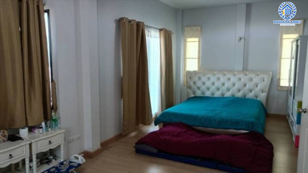 *****บ้านเดี่ยวมือสอง โครงการ เฮ้าส์ เดอะ ฮัมบูร์ก รามอินทรา-หทัยราษฎร์ เนื้อที่ 54.70 ตร.ว. ฟังก์ชัน 3 ห้องนอน 3 ห้องน้ำ 2 ที่จอดรถ โครงการบนทำเลเดินทางสะดวก เชื่อมต่อถนนหทัยราษร์ ถนนเลียบคลอง2 ถนนพระยาสุเรนทร์ ใกล้รถไฟฟ้าสายสีชมพู "สถานีเศรษฐบุตรบำเพ็ญ" และจุดขึ้นทางด่วน "จตุโชติ-สุขาภิบาล5"