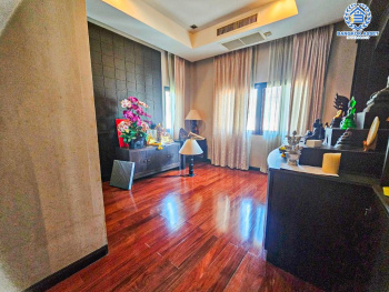 *****บ้านเดี่ยวมือสอง โครงการ ณุศาศิริ สาทร-ปิ่นกล้า เนื้อที่ 190.80 ตร.ว. ฟังก์ชัน 5 ห้องนอน 5 ห้องน้ำ 3 ที่จอดรถ บ้านหลังใหญ่ พร้อมสระว่ายน้ำ พื้นที่ใช้สอยกว้างขวาง โครงการบนทำเลศักยภาพ ที่เชื่อมต่อถนนบรมราชชนนี ถนนสิรินธร ถนนจรัญสนิทวงศ์ ใกล้รถไฟฟ้าสายสีน้ำเงิน "สถานีบางหว้า" และจุดขึ้นทางด่วน "ตลิ่งชัน"