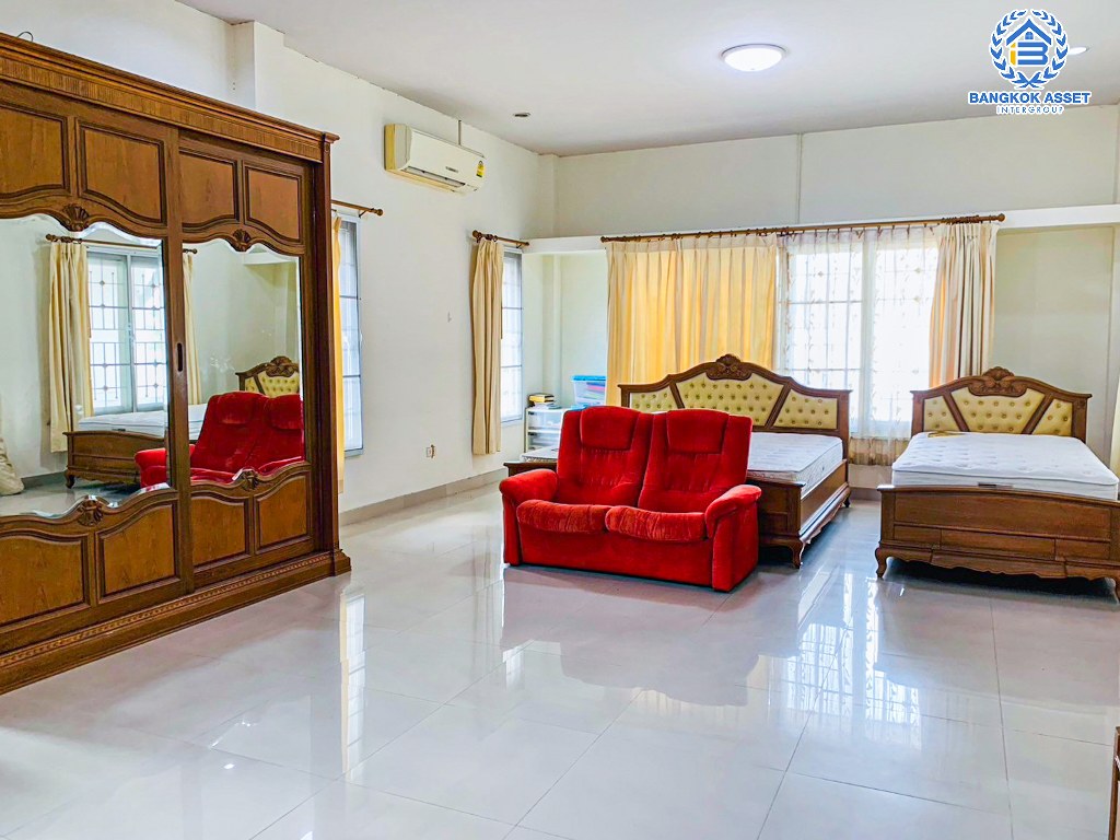 บ้านเดี่ยวมือสอง โครงการ บ้านสาวิตรี ศาลาธรรมสพน์ เนื้อที่ 74.30 ตร.ว. ฟังก์ชัน 3 ห้องนอน 3 ห้องน้ำ 4 ที่จอดรถ โครงการบนทำเลเดินทางสะดวก เชื่อมต่อถนนบรมราชชนนี ถนนพุทธมลฑลสาย2 ถนนศาลาธรรมสพน์ ใกล้มหาวิทยาลัยมหิดล ศาลายา และจุดขึ้นทางคู่ขนานบรมราชชนนี...