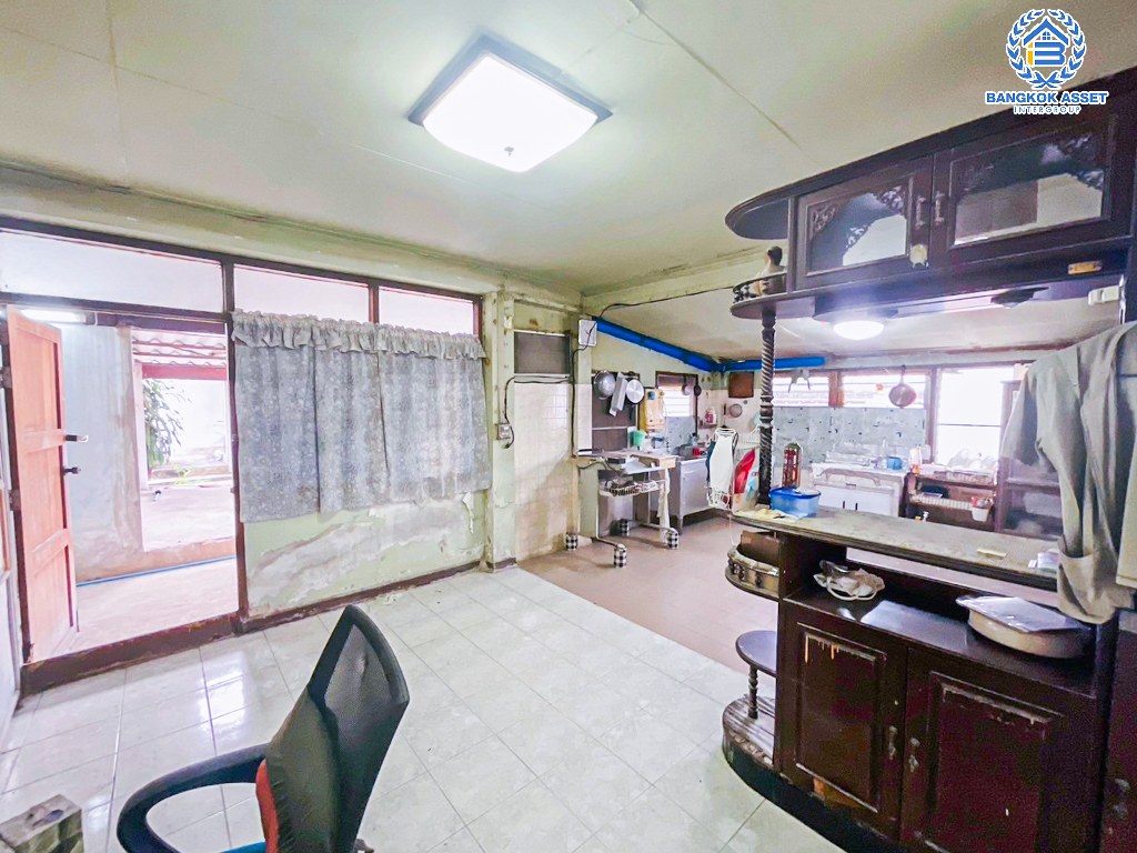 *****บ้านเดี่ยวมือสอง โครงการ ซอยชูชาติอนุสรณ์3 เนื้อที่ 91 ตร.ว. ฟังก์ชัน 3 ห้องนอน 2 ห้องน้ำ 2 ที่จอดรถ ที่ดินกว้าง เหมาะสำหรับการปลูกบ้านใหม่ หรือเพื่อการลงทุน โครงการบนทำเลเดินทางสะดวก เชื่อมต่อถนนแจ้งวัฒนะ ถนนเลี่ยงเมืองปากเกร็ด ถนนสามัคคี ใกล้รถไฟฟ้าสายสีชมพู และจุดขึ้นทางด่วน "แจ้งวัฒนะ"