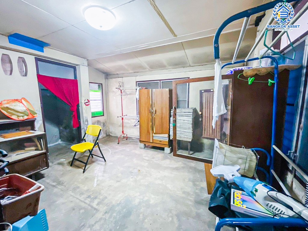 *****บ้านเดี่ยวมือสอง โครงการ ซอยชูชาติอนุสรณ์3 เนื้อที่ 91 ตร.ว. ฟังก์ชัน 3 ห้องนอน 2 ห้องน้ำ 2 ที่จอดรถ ที่ดินกว้าง เหมาะสำหรับการปลูกบ้านใหม่ หรือเพื่อการลงทุน โครงการบนทำเลเดินทางสะดวก เชื่อมต่อถนนแจ้งวัฒนะ ถนนเลี่ยงเมืองปากเกร็ด ถนนสามัคคี ใกล้รถไฟฟ้าสายสีชมพู และจุดขึ้นทางด่วน "แจ้งวัฒนะ"