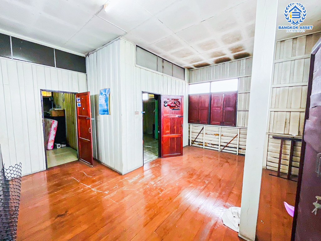 *****บ้านเดี่ยวมือสอง โครงการ ซอยชูชาติอนุสรณ์3 เนื้อที่ 91 ตร.ว. ฟังก์ชัน 3 ห้องนอน 2 ห้องน้ำ 2 ที่จอดรถ ที่ดินกว้าง เหมาะสำหรับการปลูกบ้านใหม่ หรือเพื่อการลงทุน โครงการบนทำเลเดินทางสะดวก เชื่อมต่อถนนแจ้งวัฒนะ ถนนเลี่ยงเมืองปากเกร็ด ถนนสามัคคี ใกล้รถไฟฟ้าสายสีชมพู และจุดขึ้นทางด่วน "แจ้งวัฒนะ"