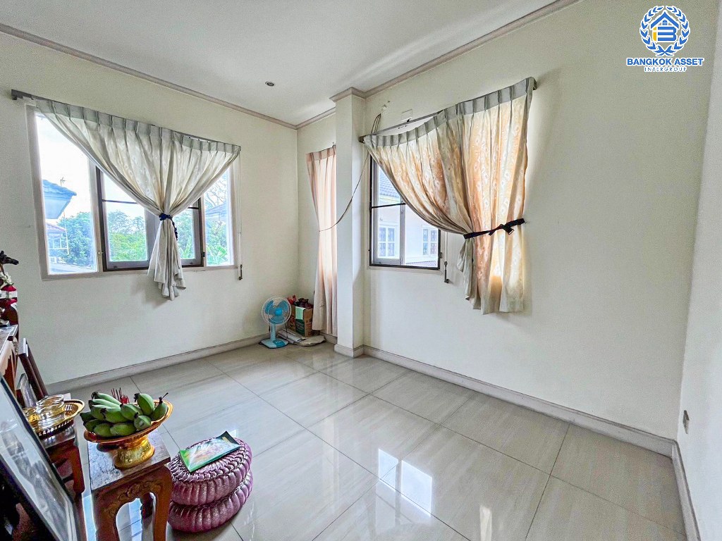 *****บ้านเดี่ยวมือสอง โครงการ ชัยพฤกษ์ บางบัวทอง หลังมุม บ้านคุณภาพจาก L&H เนื้อที่ 105.70 ตร.ว. ฟังก์ชัน 3 ห้องนอน 3 ห้องน้ำ 3 ที่จอดรถ บ้านเหมือนใหม่ พร้อมเข้าอยู่ โครงการบนทำเลดี เชื่อมต่อถนนราชพฤกษ์ ถนนรัตนาธิเบศร์ ถนนบางกรวย-ไทรน้อย ใกล้รถไฟฟ้าสายสีม่วง "สถานีแยกบางพลู"...