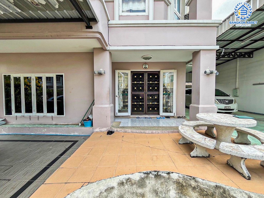 *****บ้านเดี่ยวมือสอง โครงการ ชัยพฤกษ์ บางบัวทอง หลังมุม บ้านคุณภาพจาก L&H เนื้อที่ 105.70 ตร.ว. ฟังก์ชัน 3 ห้องนอน 3 ห้องน้ำ 3 ที่จอดรถ บ้านเหมือนใหม่ พร้อมเข้าอยู่ โครงการบนทำเลดี เชื่อมต่อถนนราชพฤกษ์ ถนนรัตนาธิเบศร์ ถนนบางกรวย-ไทรน้อย ใกล้รถไฟฟ้าสายสีม่วง "สถานีแยกบางพลู"...