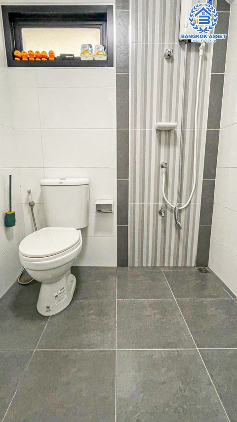 *****บ้านเดี่ยวมือสองนนทบุรี หมู่บ้าน บ้านฟ้ากรีนเนอรี่ ปากเกร็ด-ราชพฤกษ์ เนื้อที่กว้างขวางถึง 90.7 ตร.ว. ฟังก์ชัน 4 ห้องนอน 4 ห้องน้ำ 4 ที่จอดรถ บ้านสวย น่าอยู่สุดๆ บนทำเลแห่งการเดินทาง เชื่อมต่อ ถนนบางกรวย-กรุงเทพ, ถนนชัยพฤกษ์, ถนนราชพฤกษ์ จองเลย!